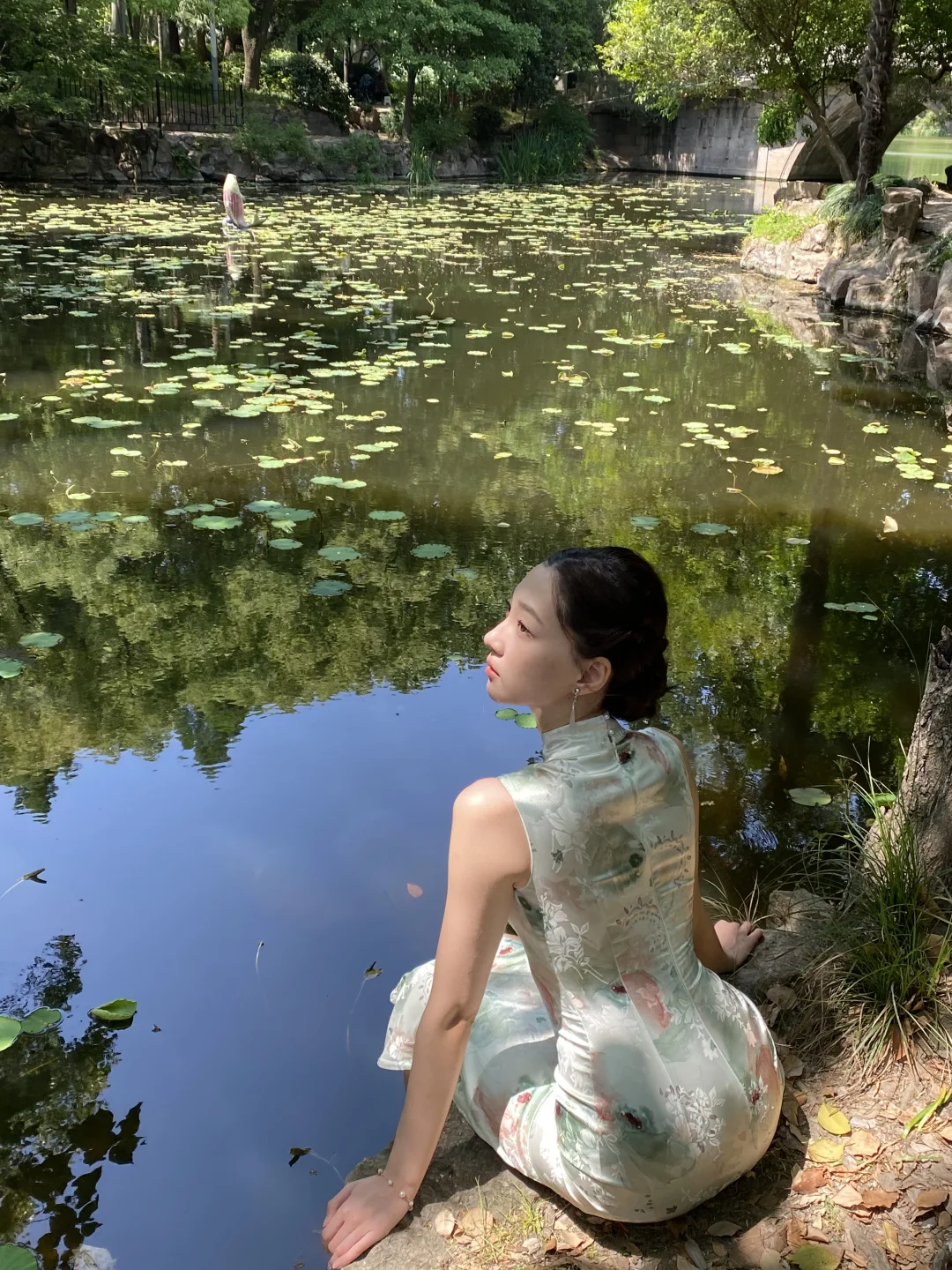 人随春好🪷