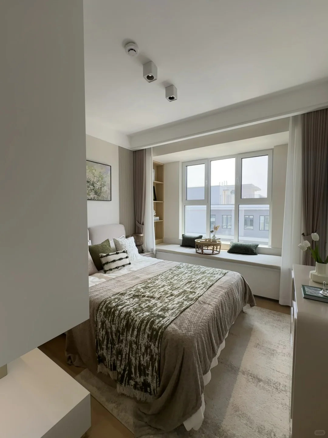 李沧中心：电梯洋房！89平拎包入住🏡现129万