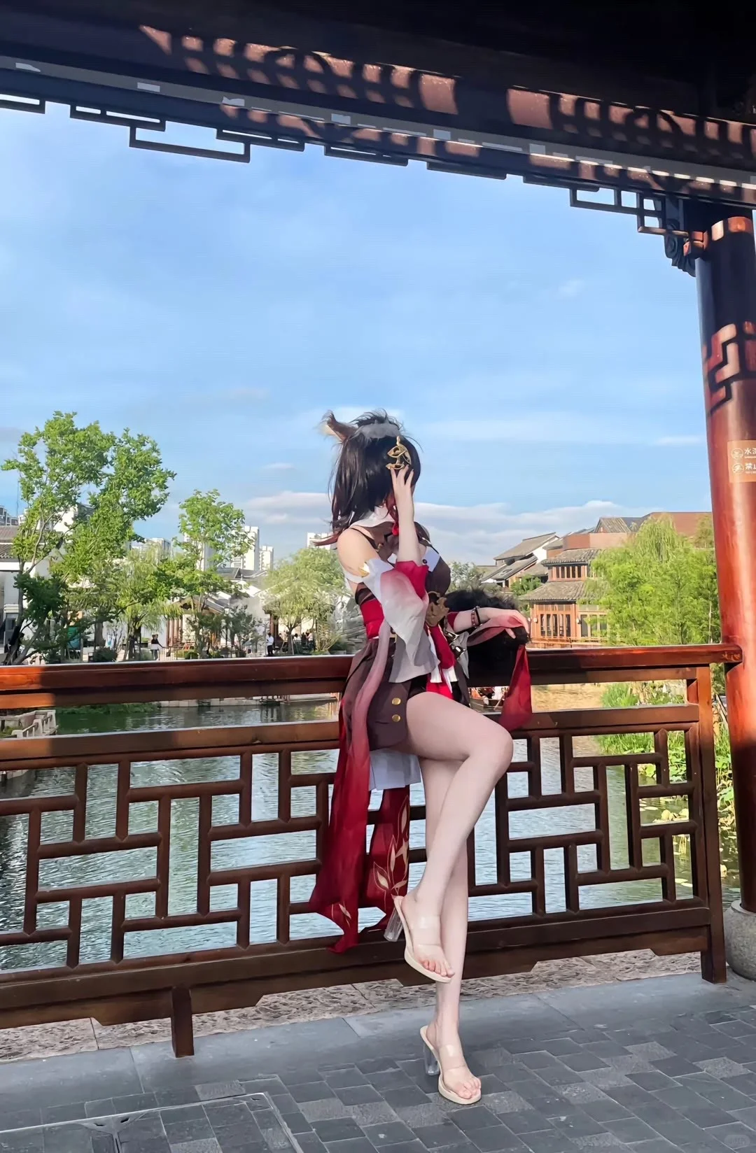 漂亮的脸蛋太多了，我只想做个幸福的小女孩