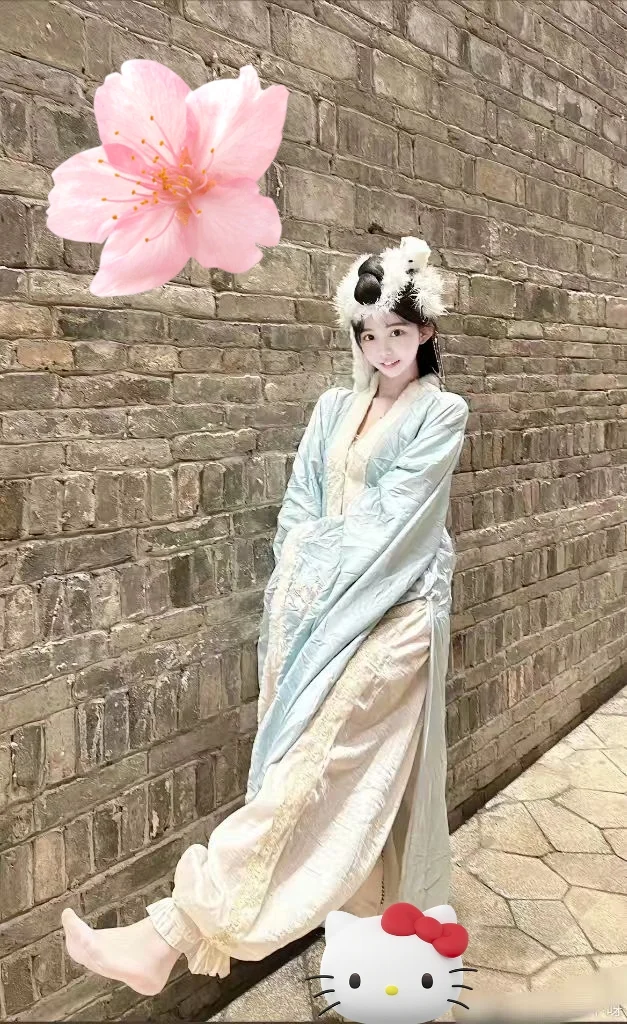 古韵飘逸，汉服与白丝的绝美搭配😘😍