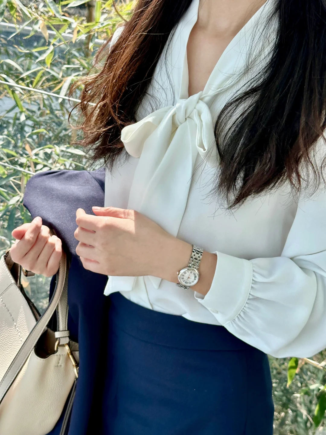 金秘书穿搭 我好爱～💙 | 97年大专老师OOTD