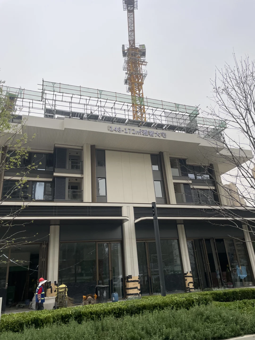 房子还没卖，路都开始修了，这个开发商有担当
