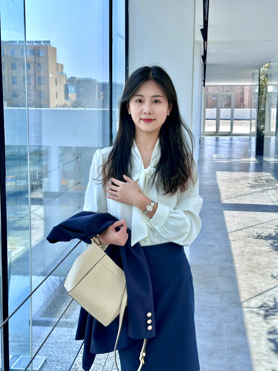 金秘书穿搭 我好爱～💙 | 97年大专老师OOTD