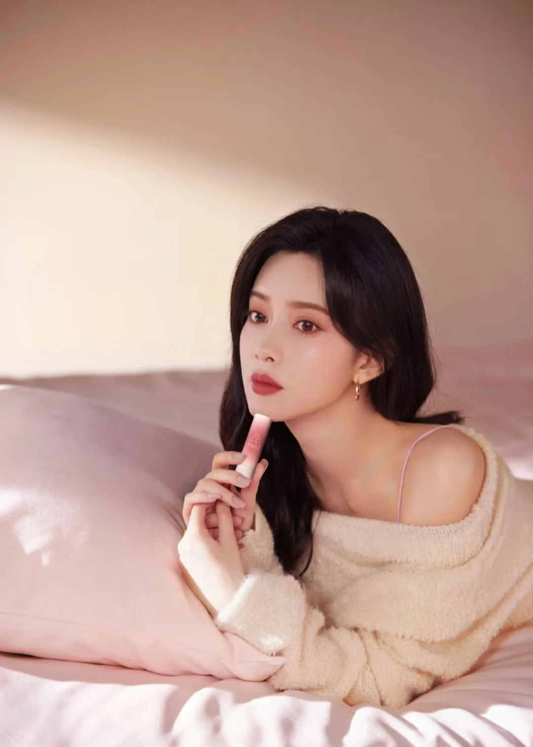 美到窒息的氛围感写真～孟子义