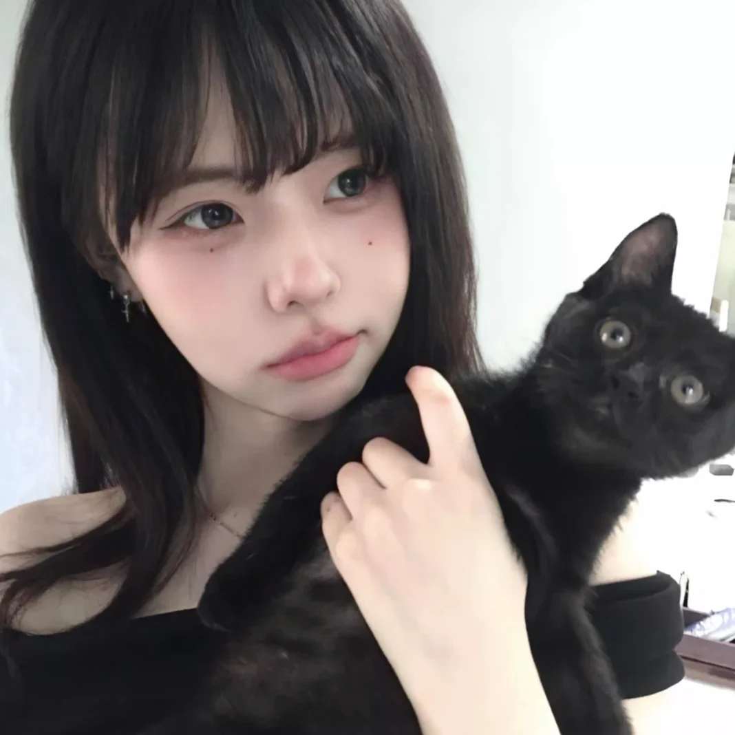 初恋女神｜甜美女生头像