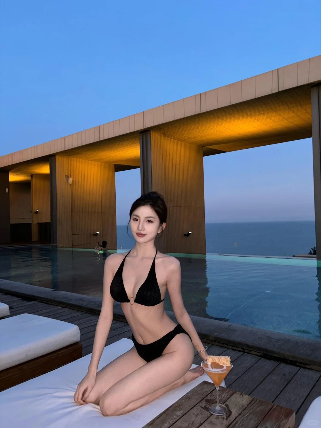 艾迪逊酒店天台比基尼拍照 超绝！