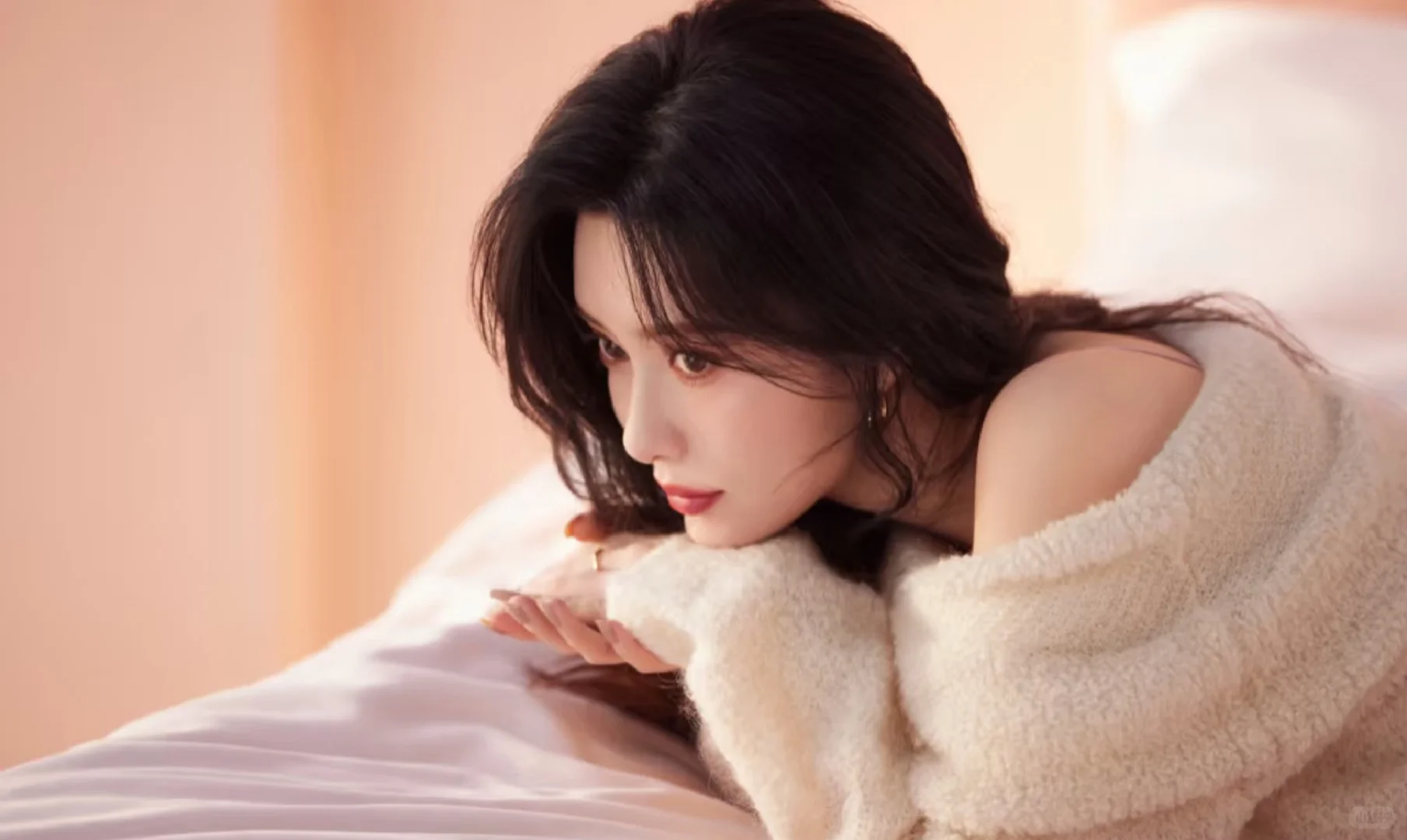 美到窒息的氛围感写真～孟子义
