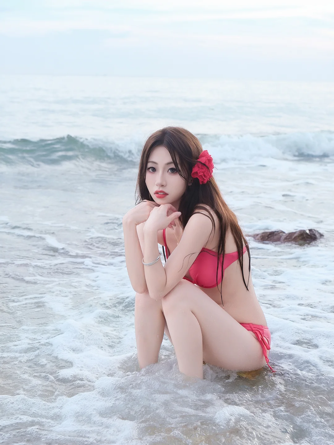 来海边当然就是为了穿比基尼拍好看的照片了