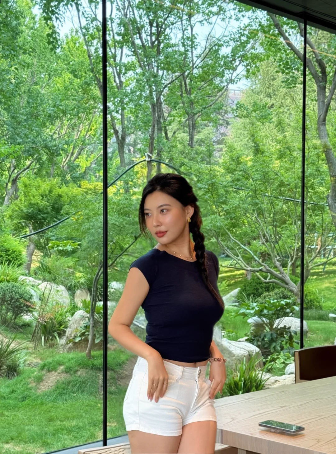 人生疑问：为什么年纪轻轻，少妇感满满