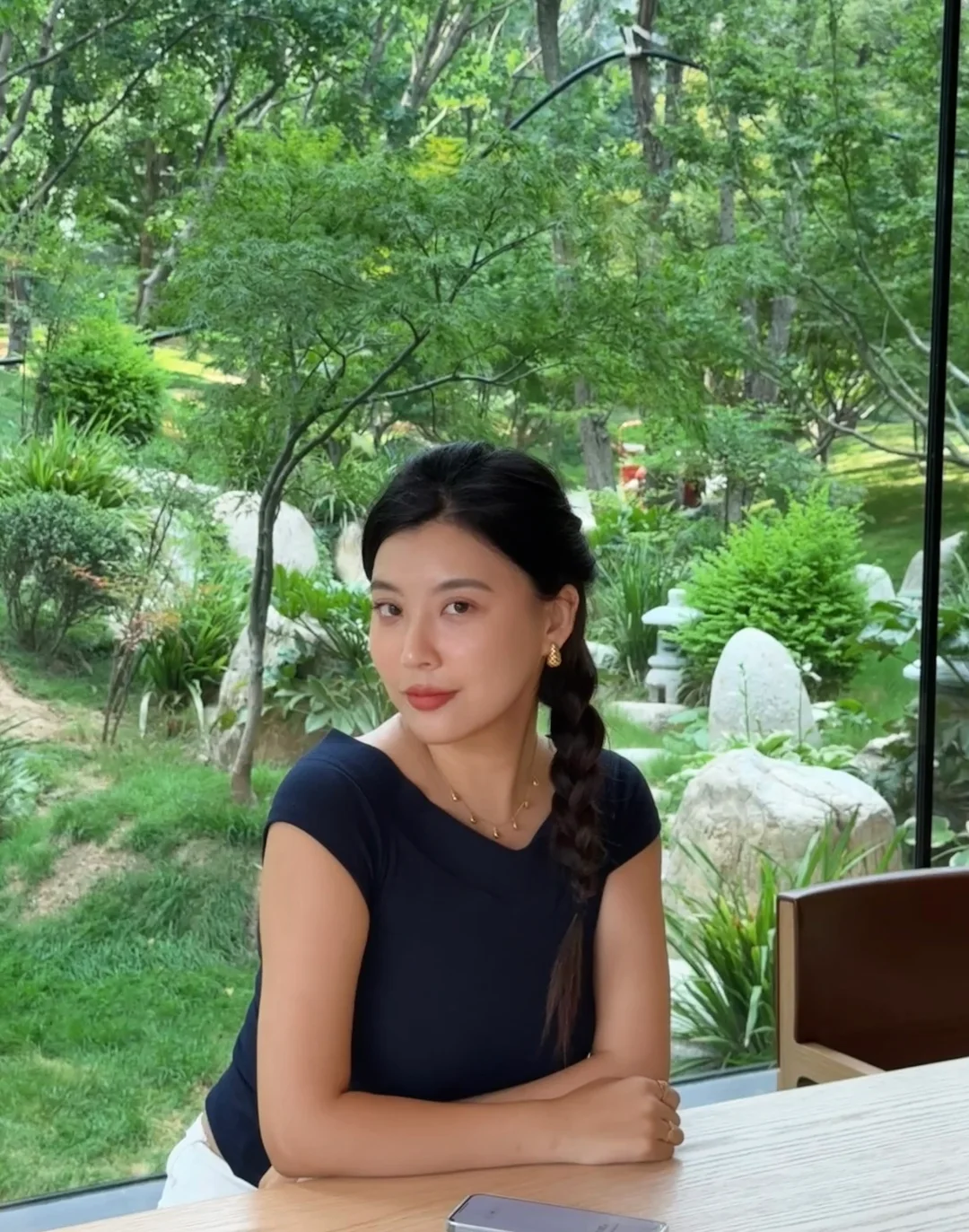 人生疑问：为什么年纪轻轻，少妇感满满