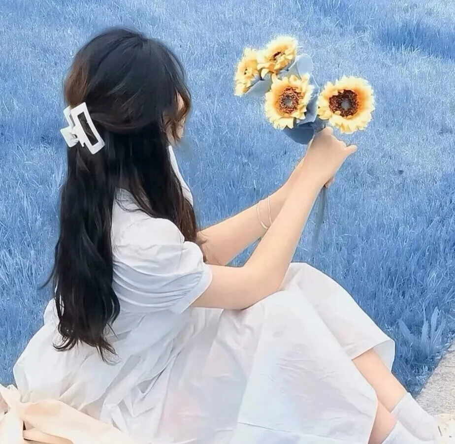 好看的蓝色系女生头像