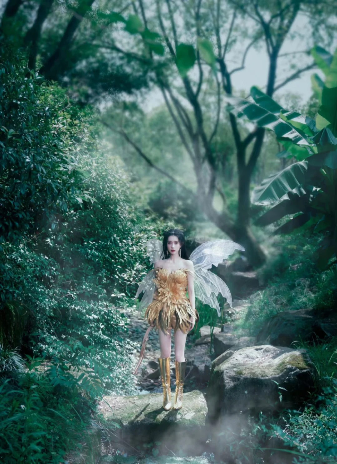 美到窒息的氛围感写真～孟子义