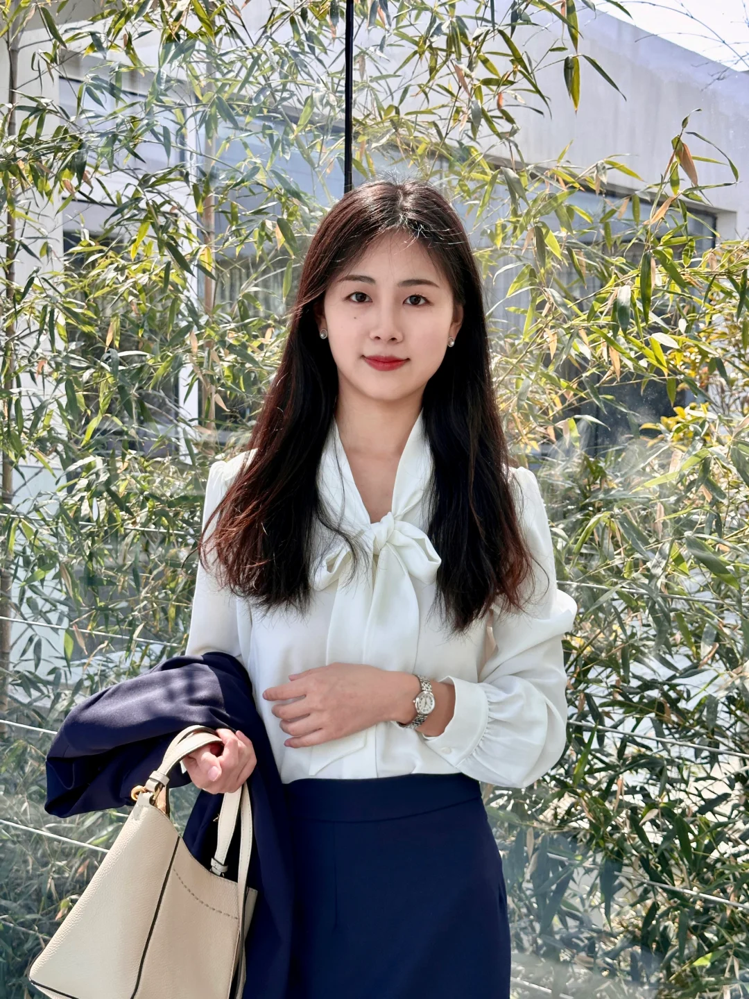 金秘书穿搭 我好爱～💙 | 97年大专老师OOTD