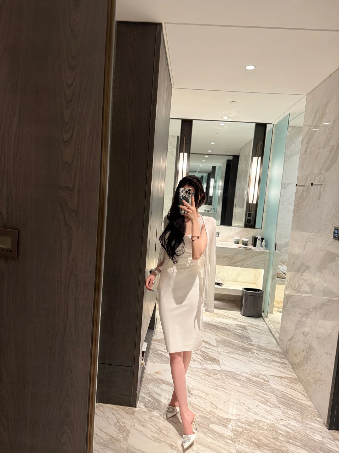 又是对镜拍