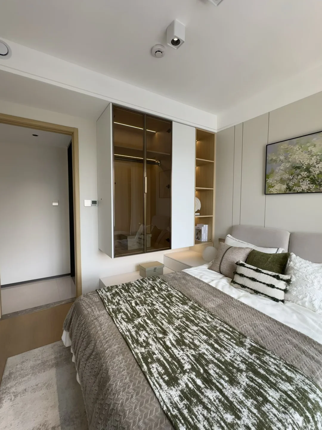 李沧中心：电梯洋房！89平拎包入住🏡现129万