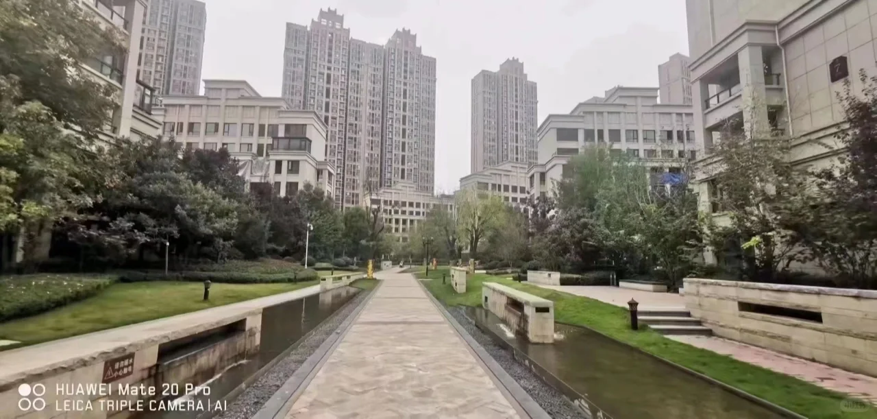 阳光城八号院，多层电梯洋房，171平四房