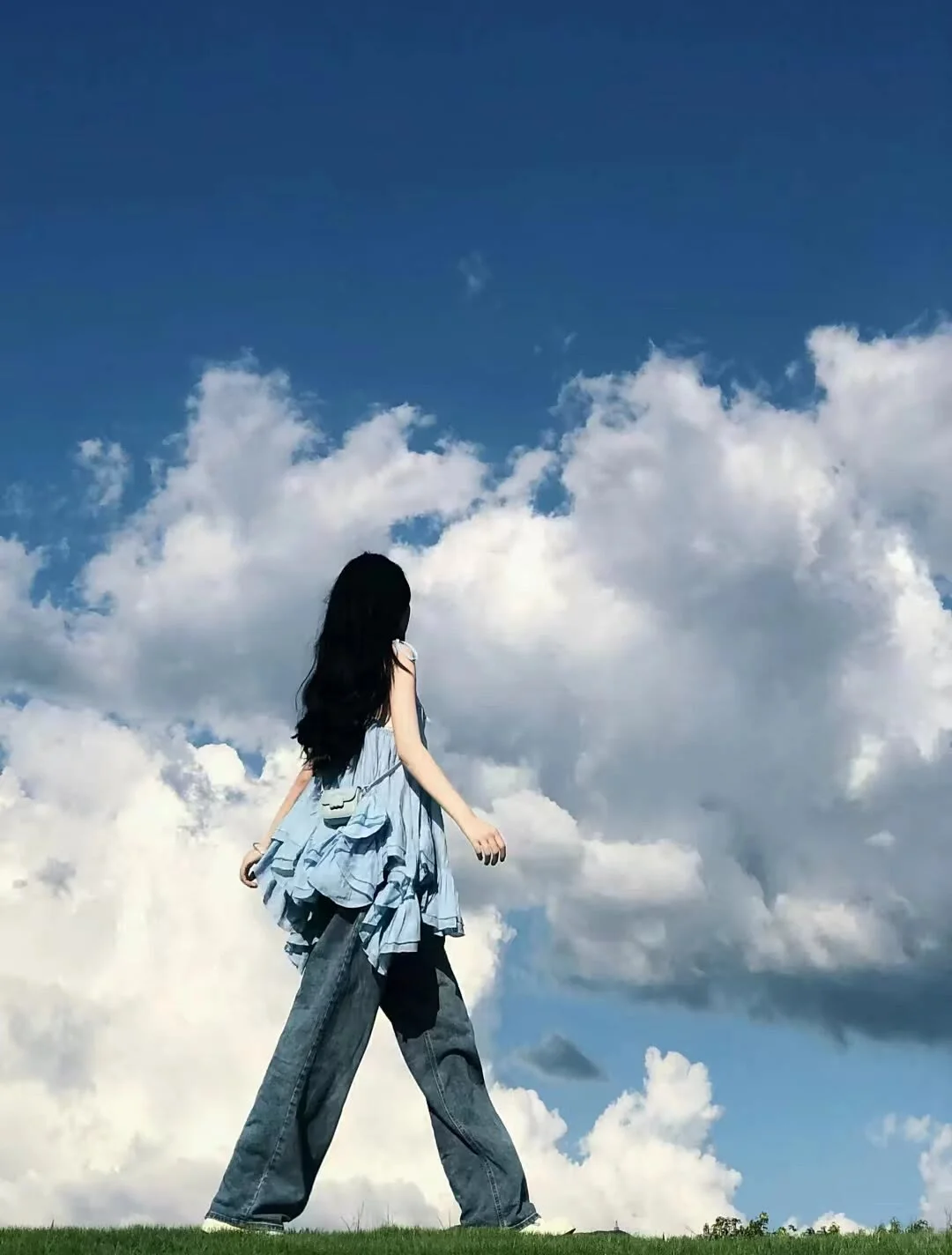 好看的蓝色系女生头像