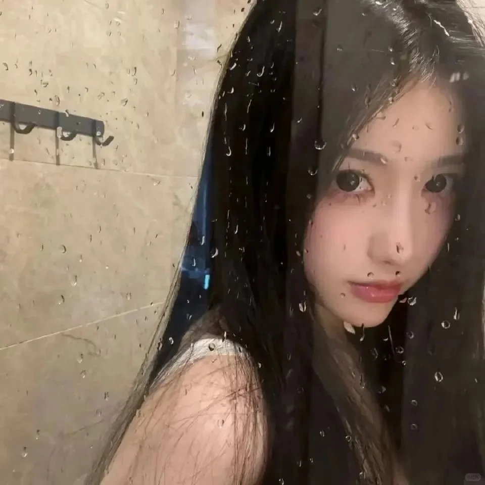 𝙒𝙚𝘾𝙝𝙖𝙩｜值得长期不换的女生头像