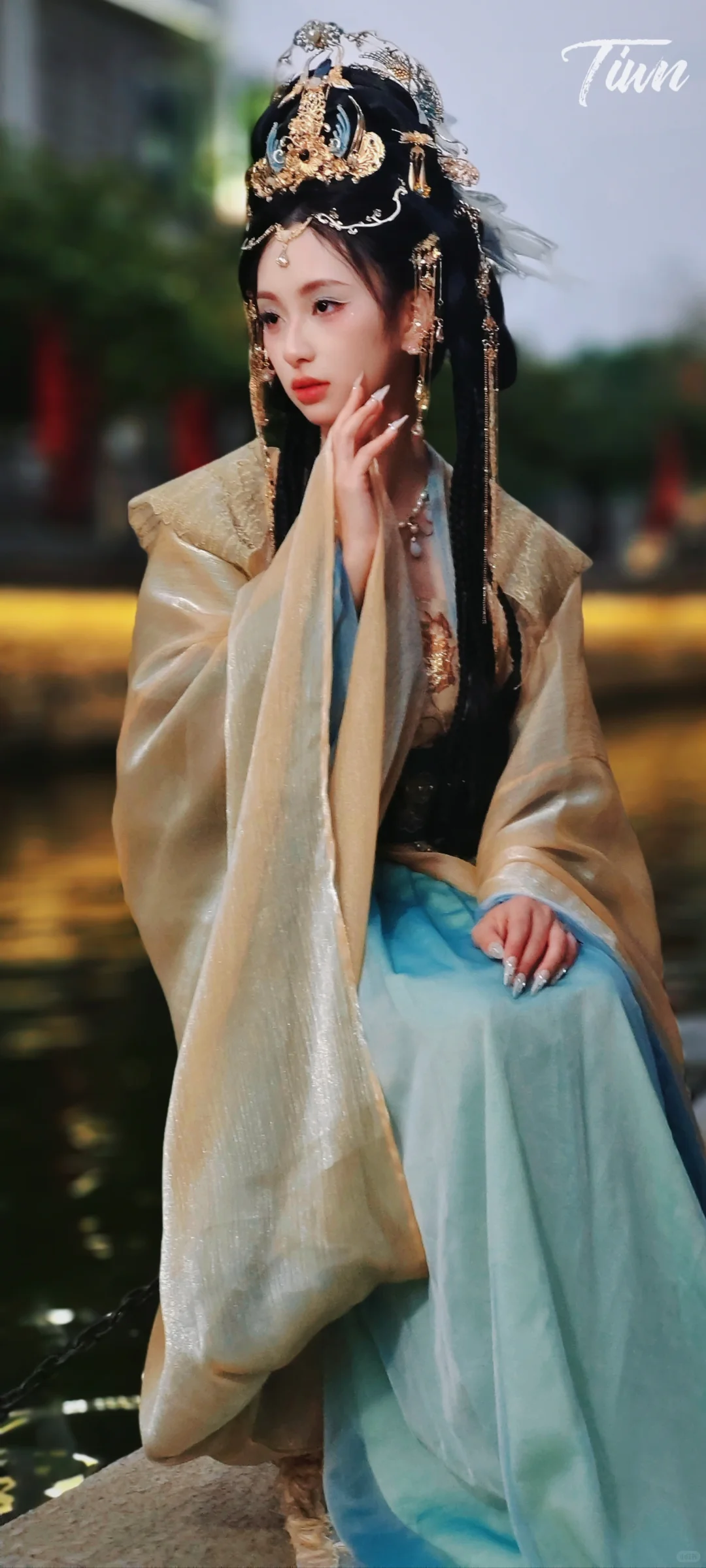 《绝代佳人》