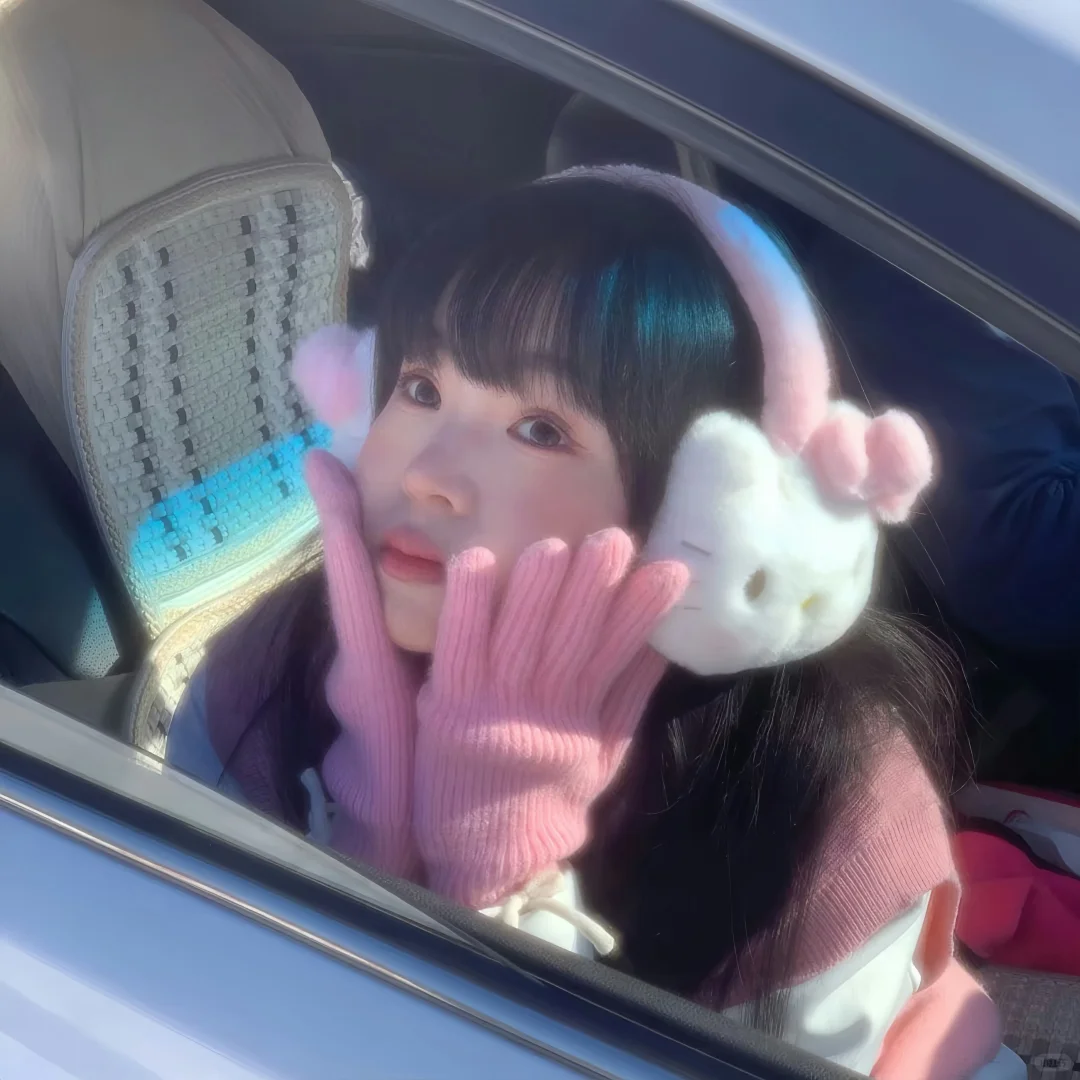 今天被风撩拨的头发真好看～