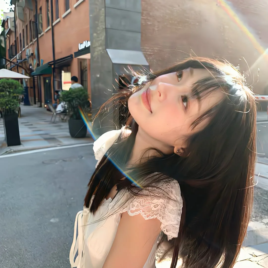 今天被风撩拨的头发真好看～