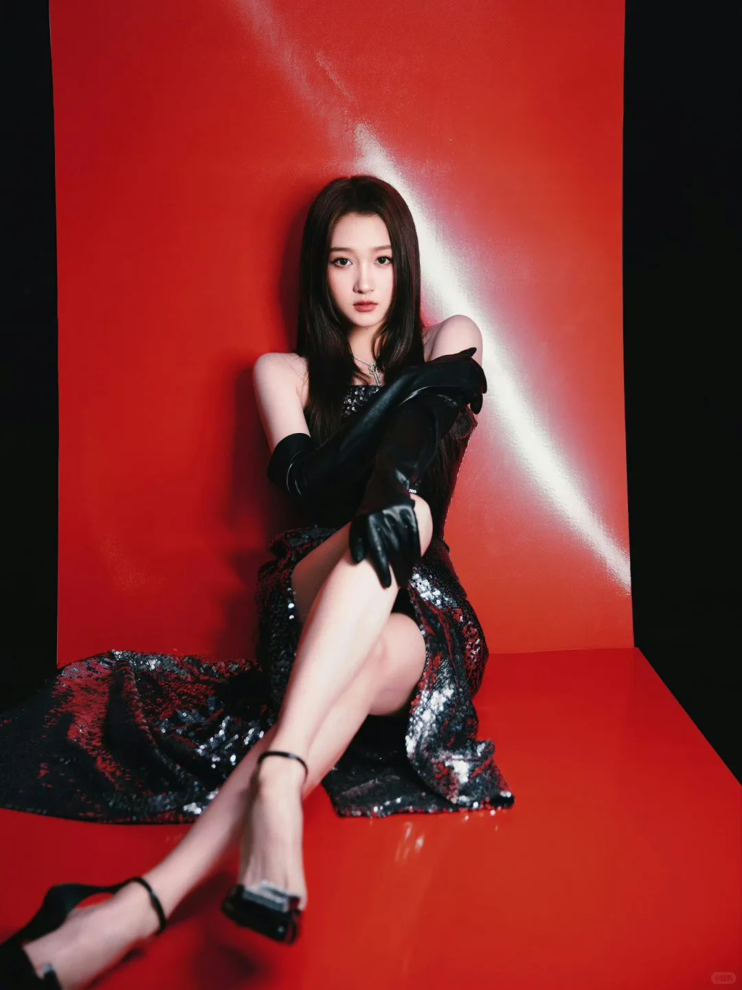 关晓彤 媚眼如丝 美腿真长