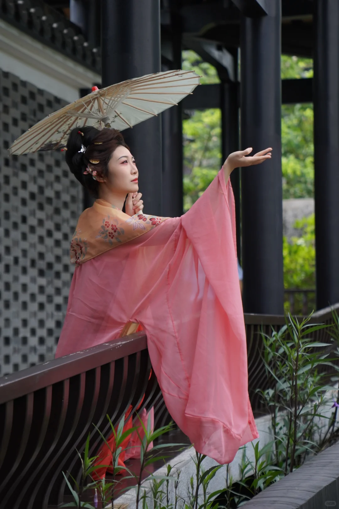 一个回眸，温婉了一个世界