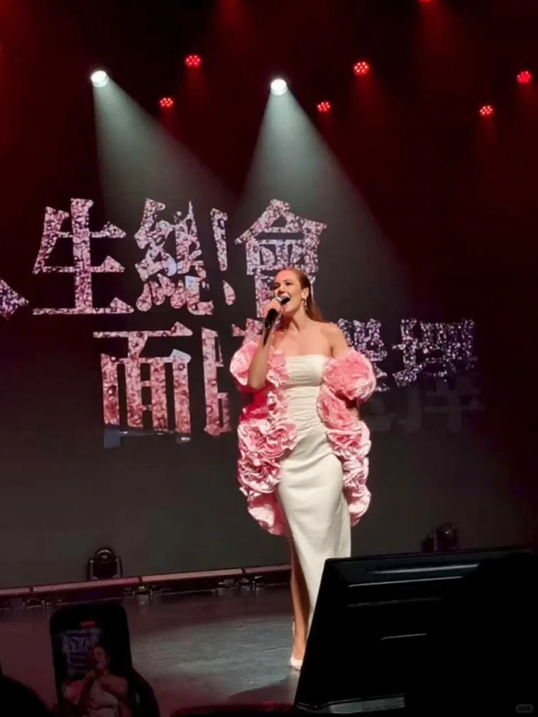 她才是帝国最娇艳的玫瑰🌹