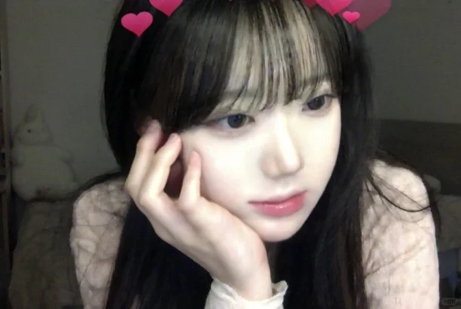 🇰🇷07年女高自拍姿势照片分享🤳