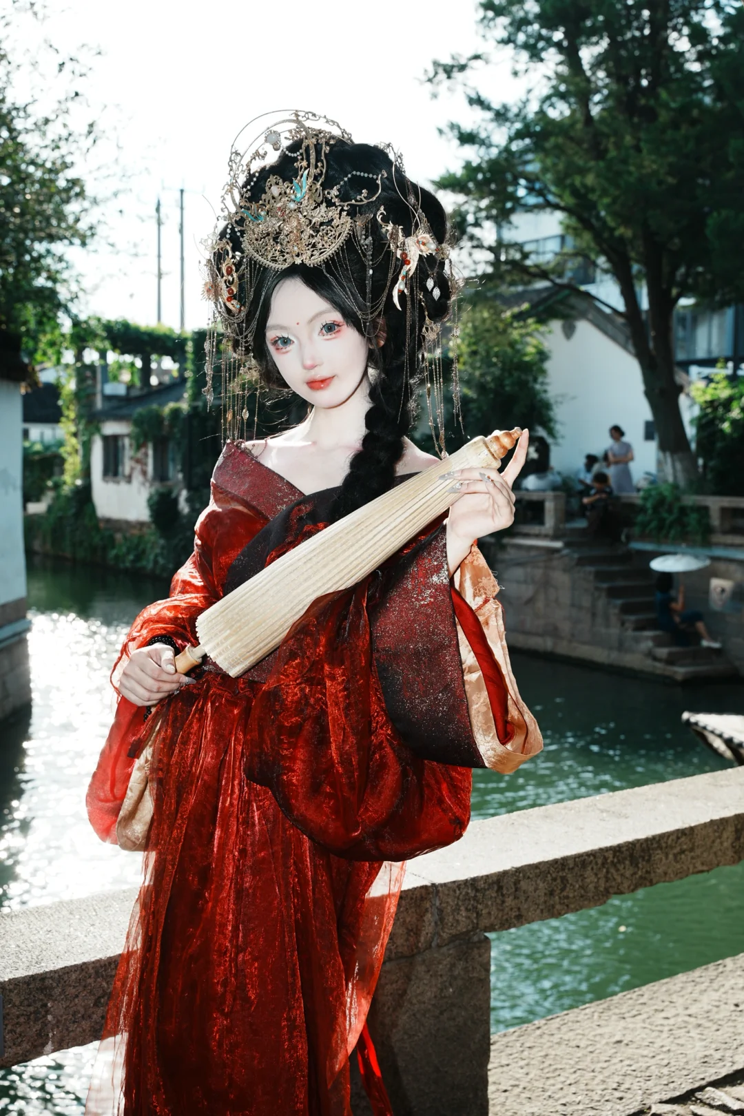 她实在娇艳 有点脾气又如何…