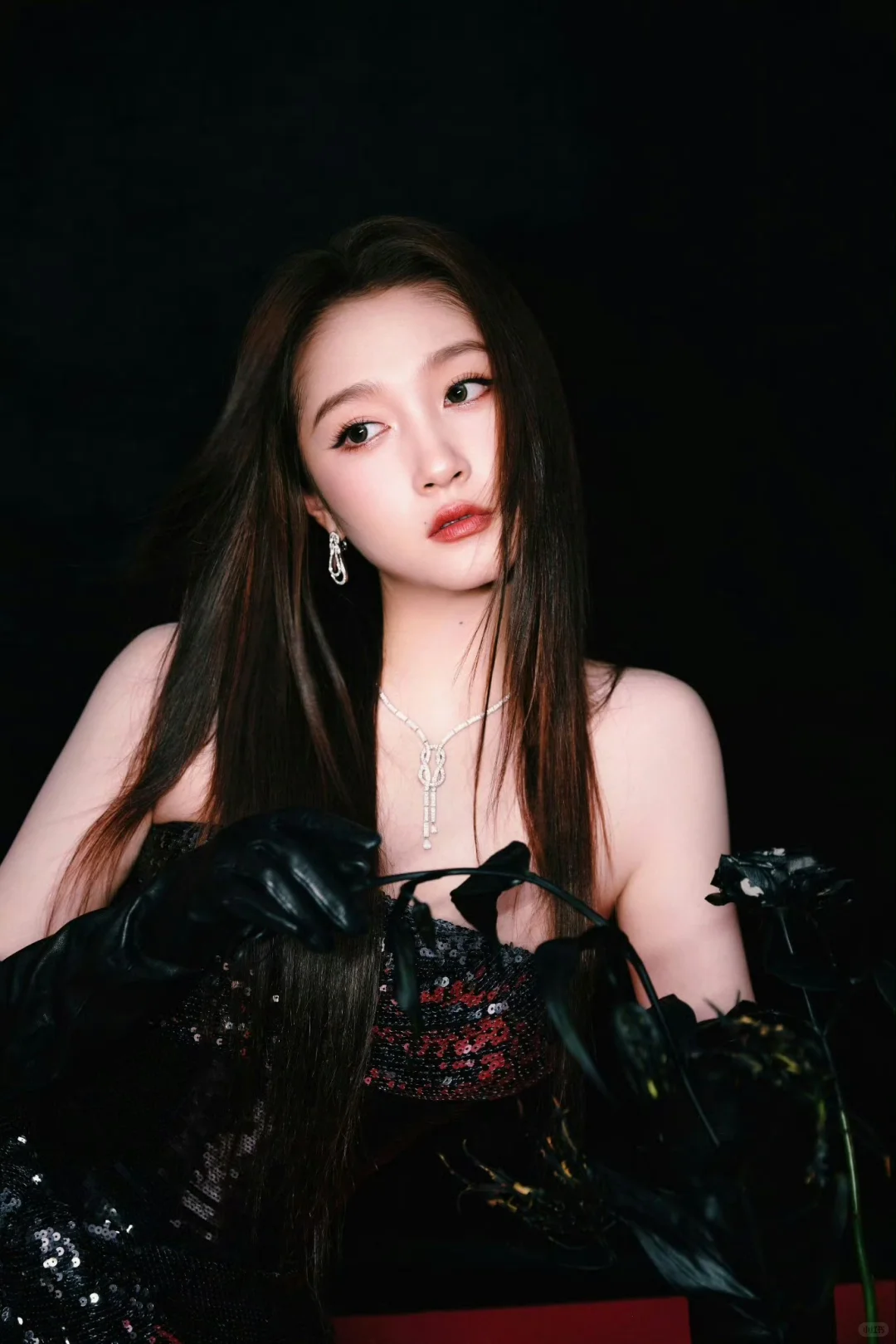 关晓彤 媚眼如丝 美腿真长