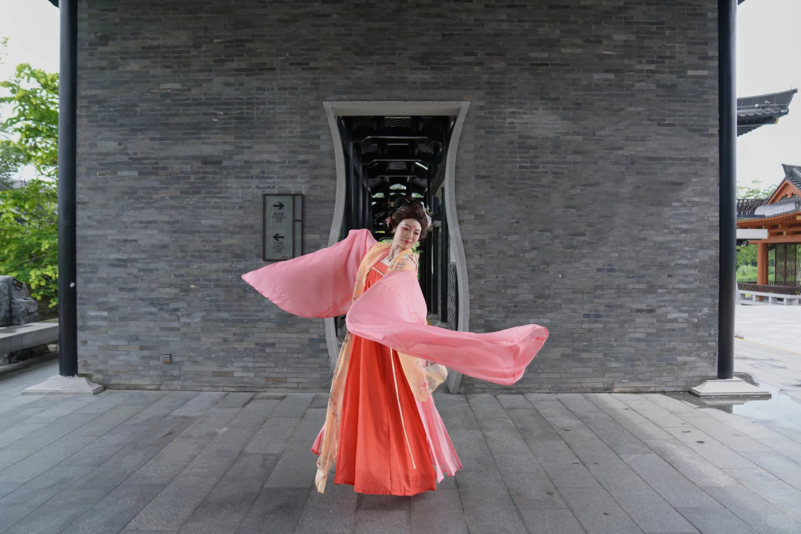 一个回眸，温婉了一个世界