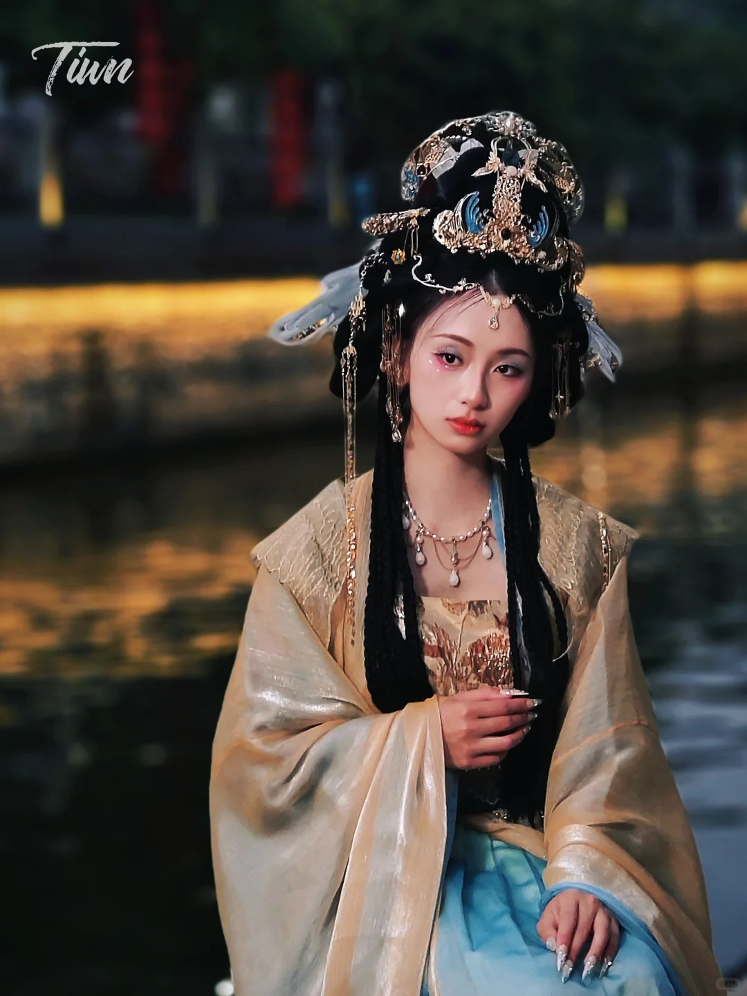 《绝代佳人》
