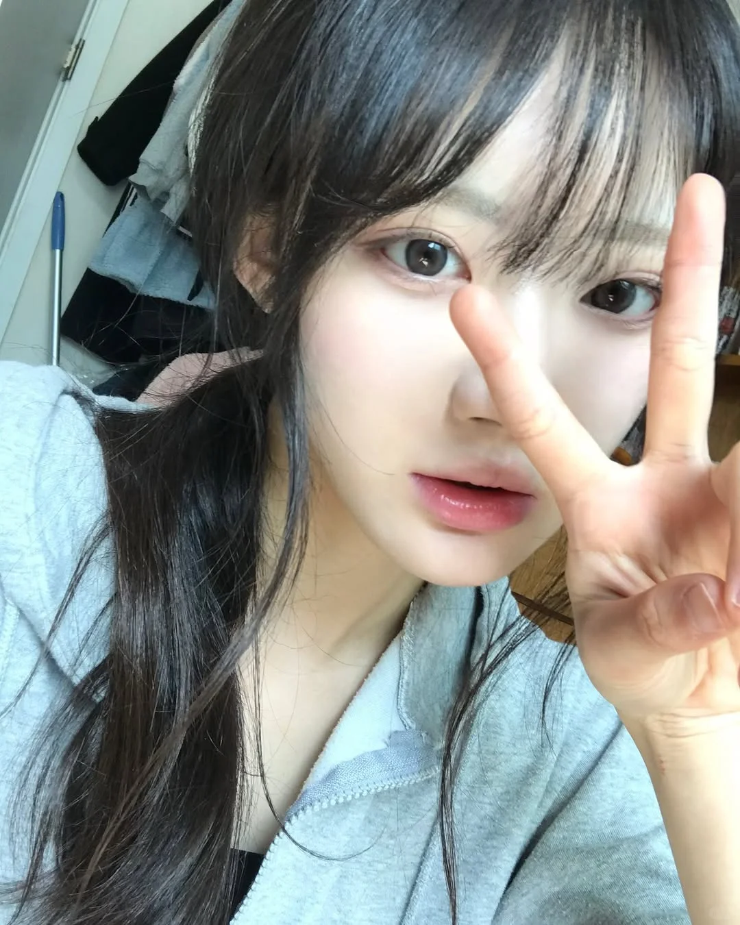 🇰🇷07年女高自拍姿势照片分享🤳