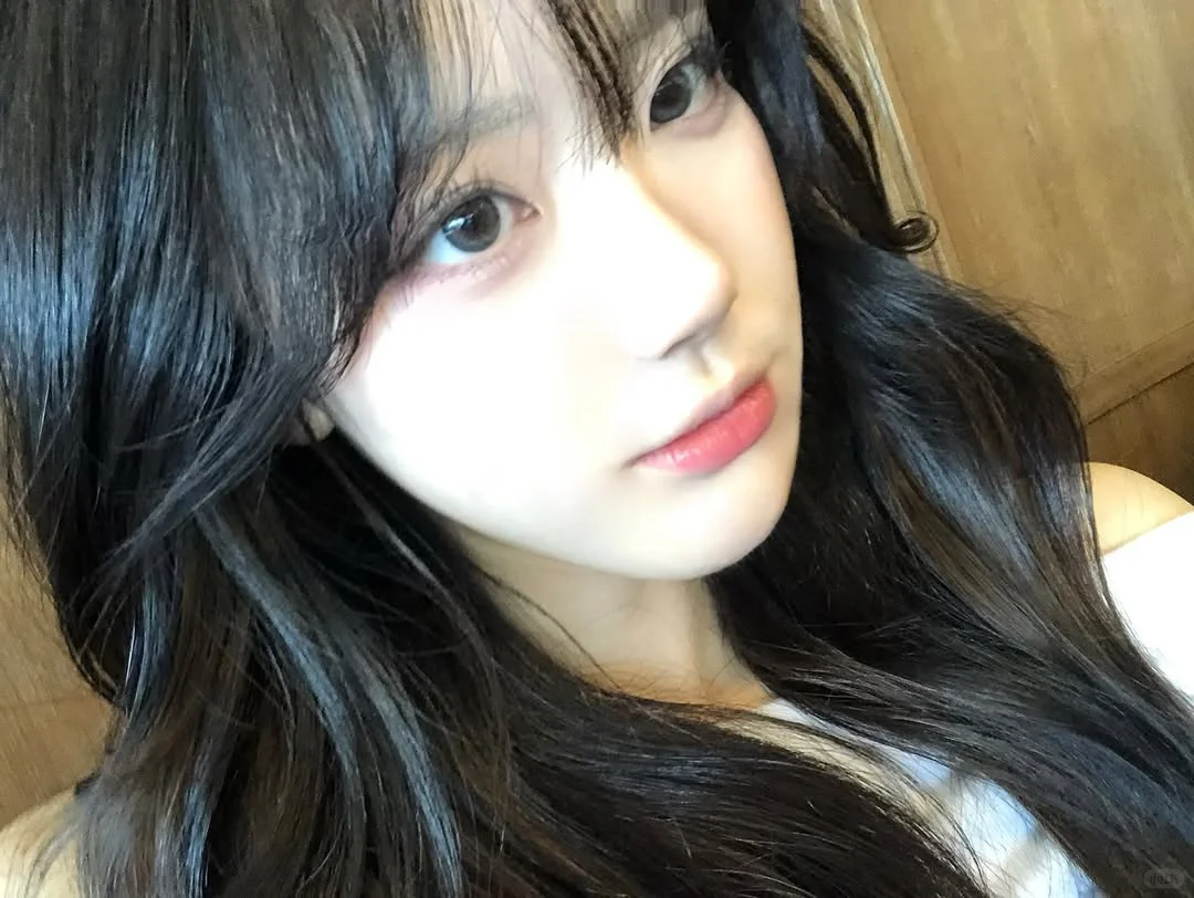 🇰🇷07年女高自拍姿势照片分享🤳