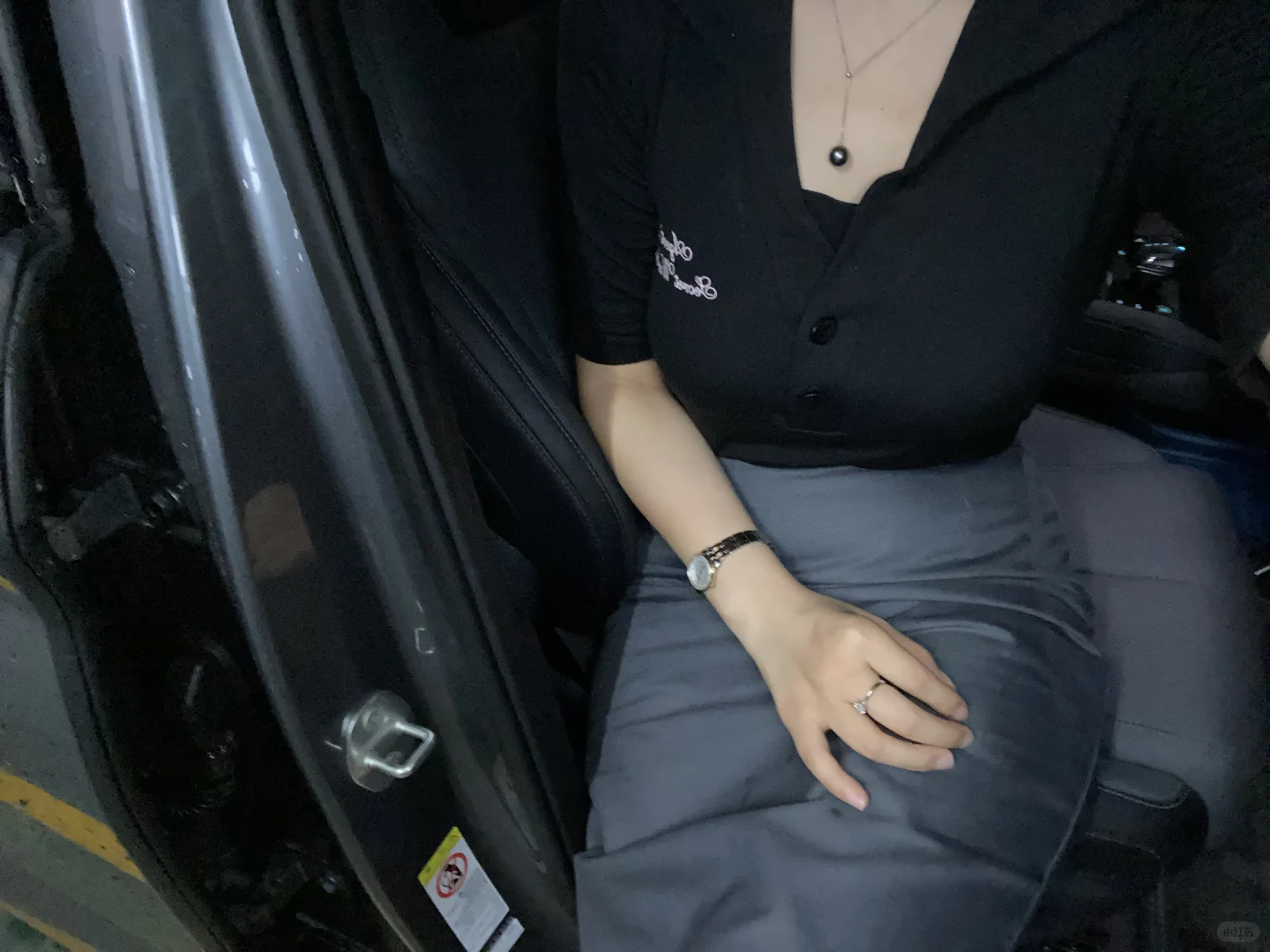 嗯，微胖…