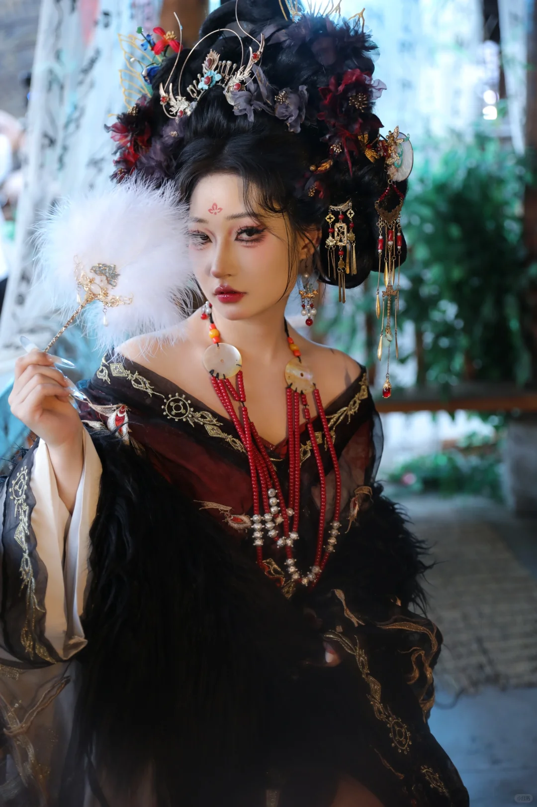 她，是清冷与柔媚的结合～