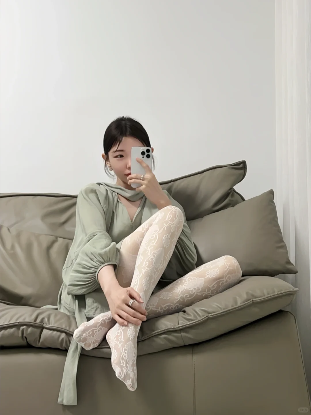 我以为这种白丝袜不是我的菜 🤍结果～