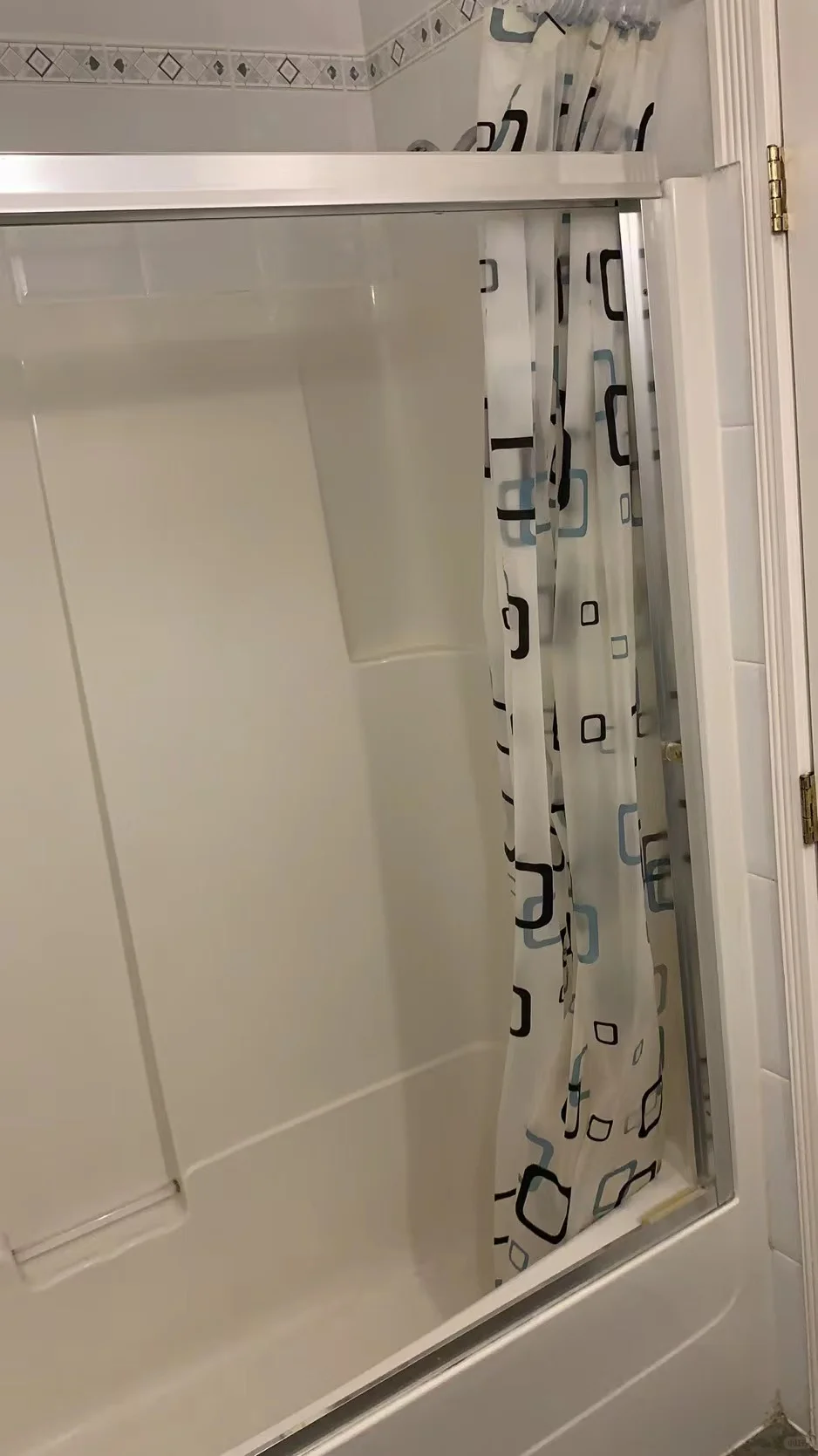 列治文 独立屋 一楼一房独立出入