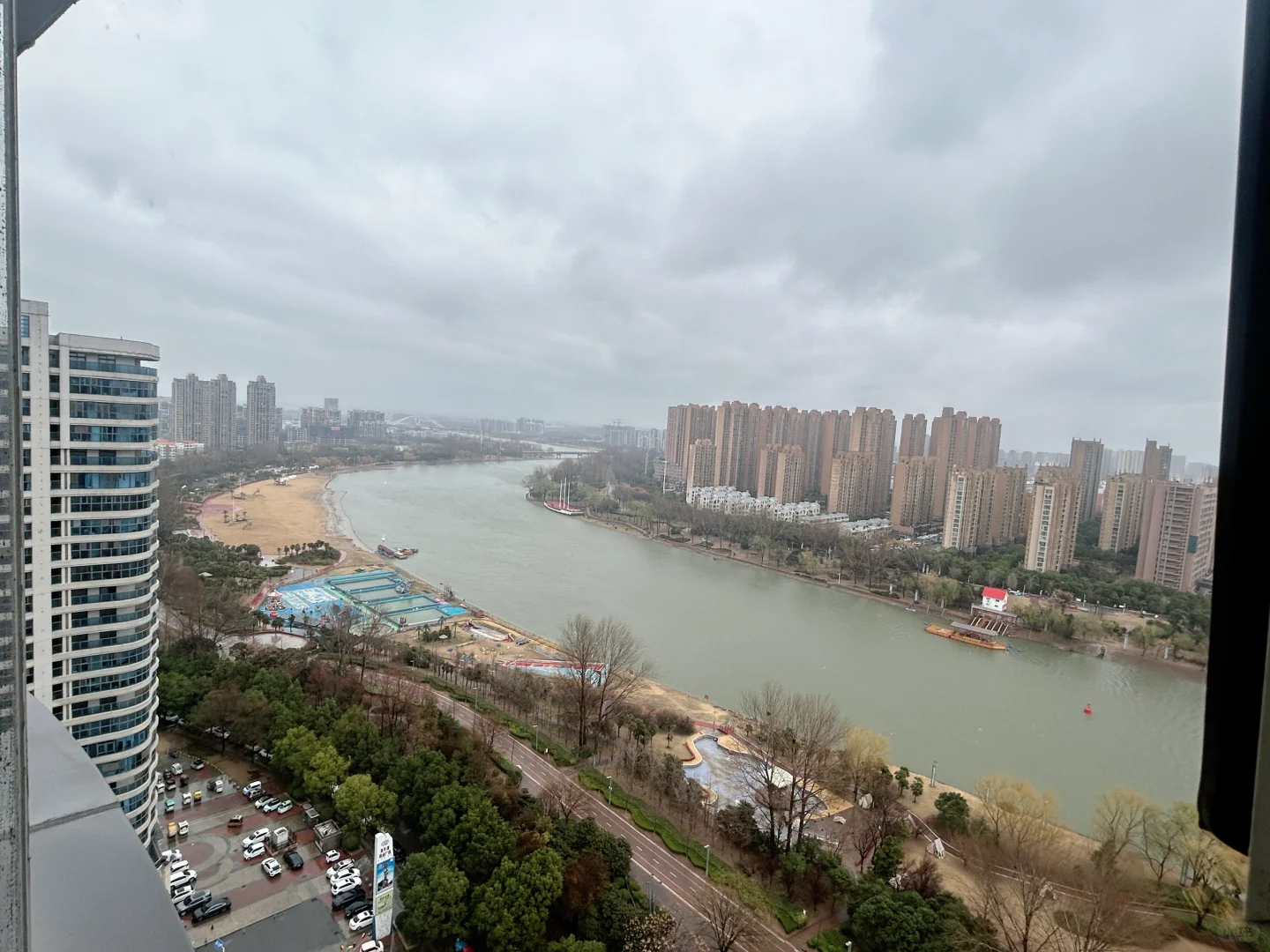 卖自己的房子了🏠