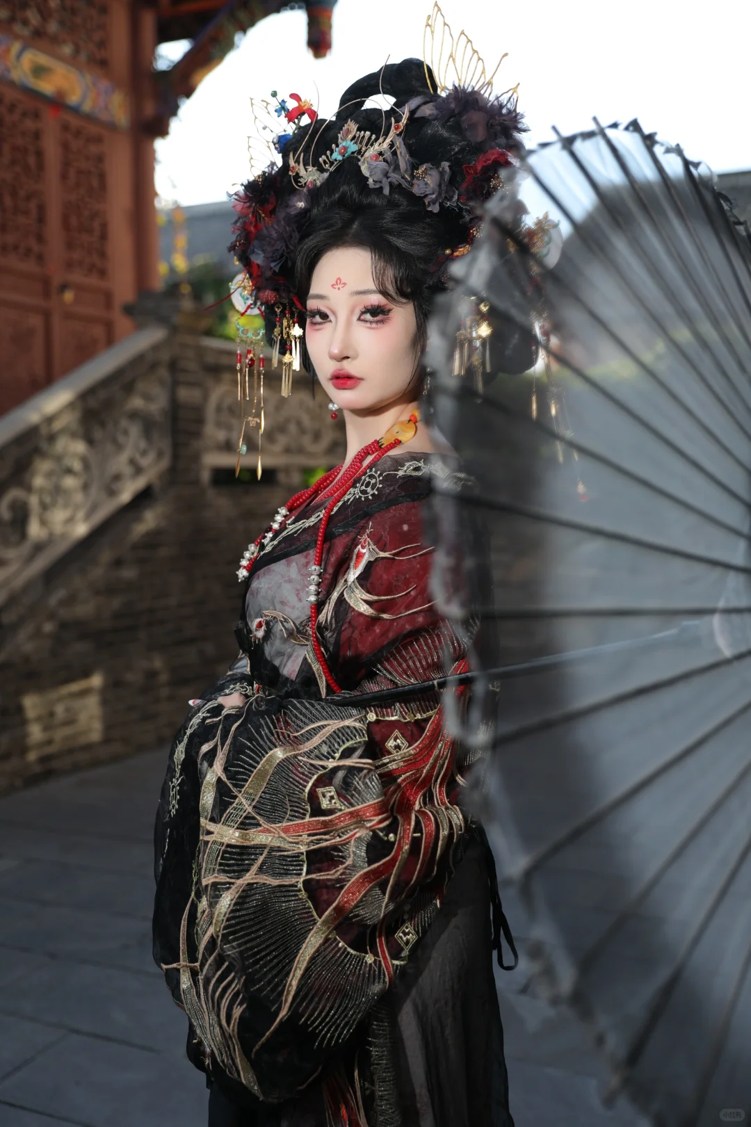 她，是清冷与柔媚的结合～