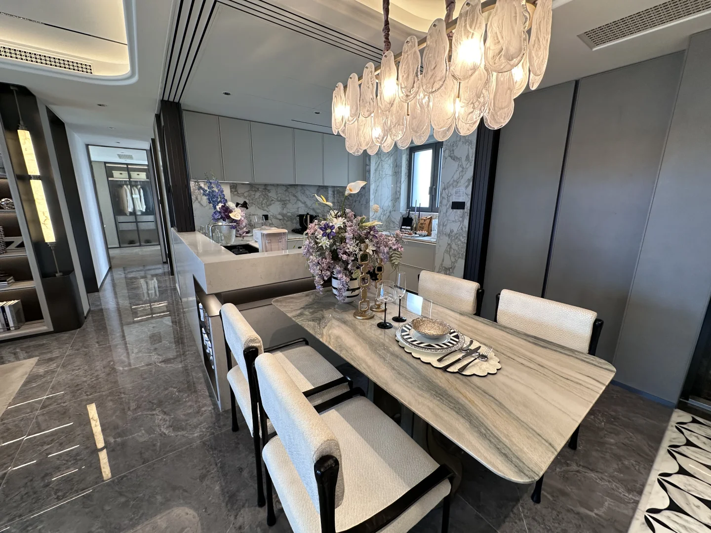 去年900万没买的新房，今年700万拿下了🏠