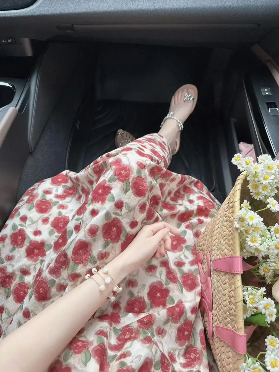 大码茶歇法式连衣裙女装夏季气质女神范碎花