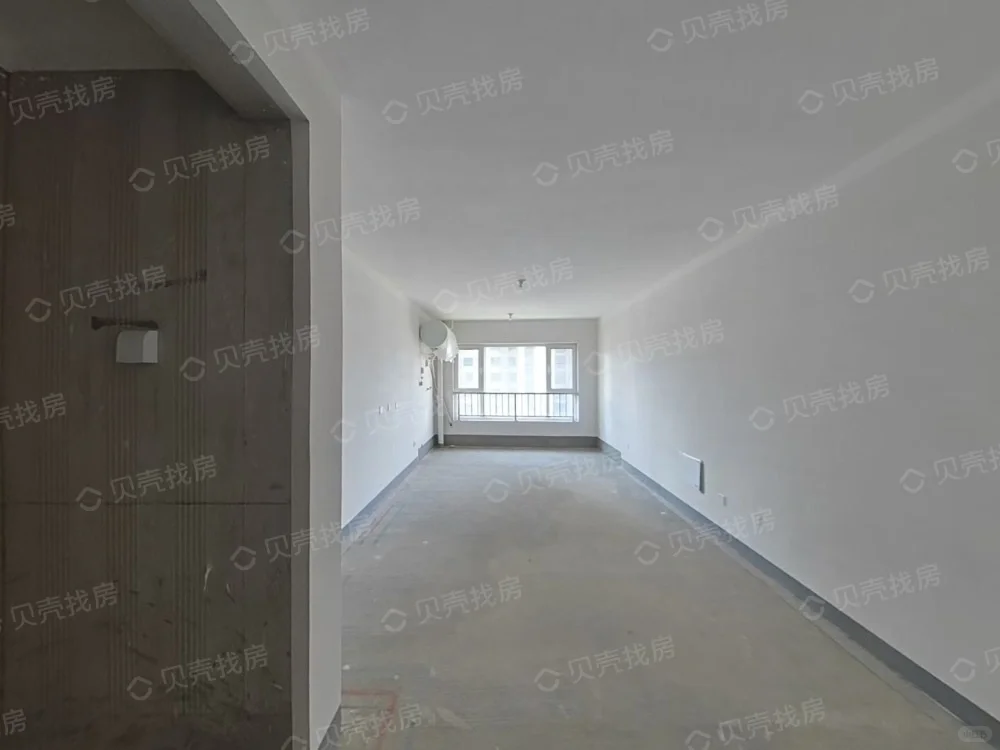 邯郸复兴区荣盛城一卖房，84万 包过户有车位