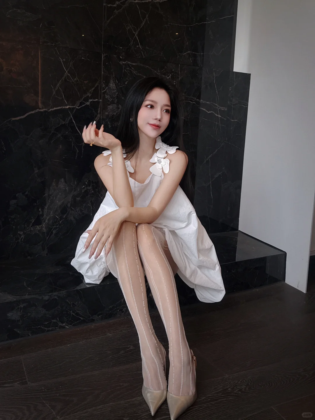 奶霜白丝 纯欲天花板搭配公式