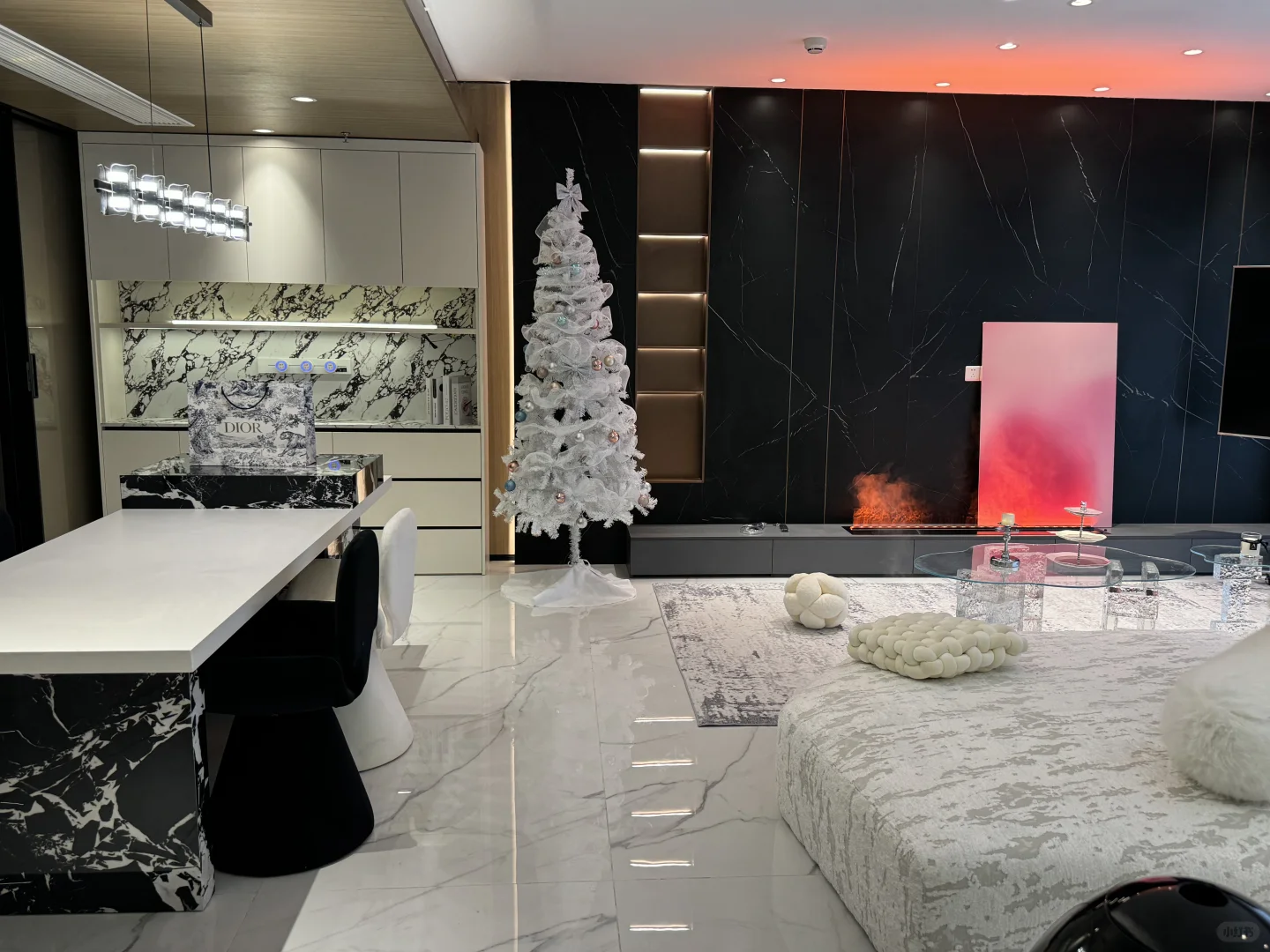 这套房子几乎集齐了理想住宅的所有关键要素