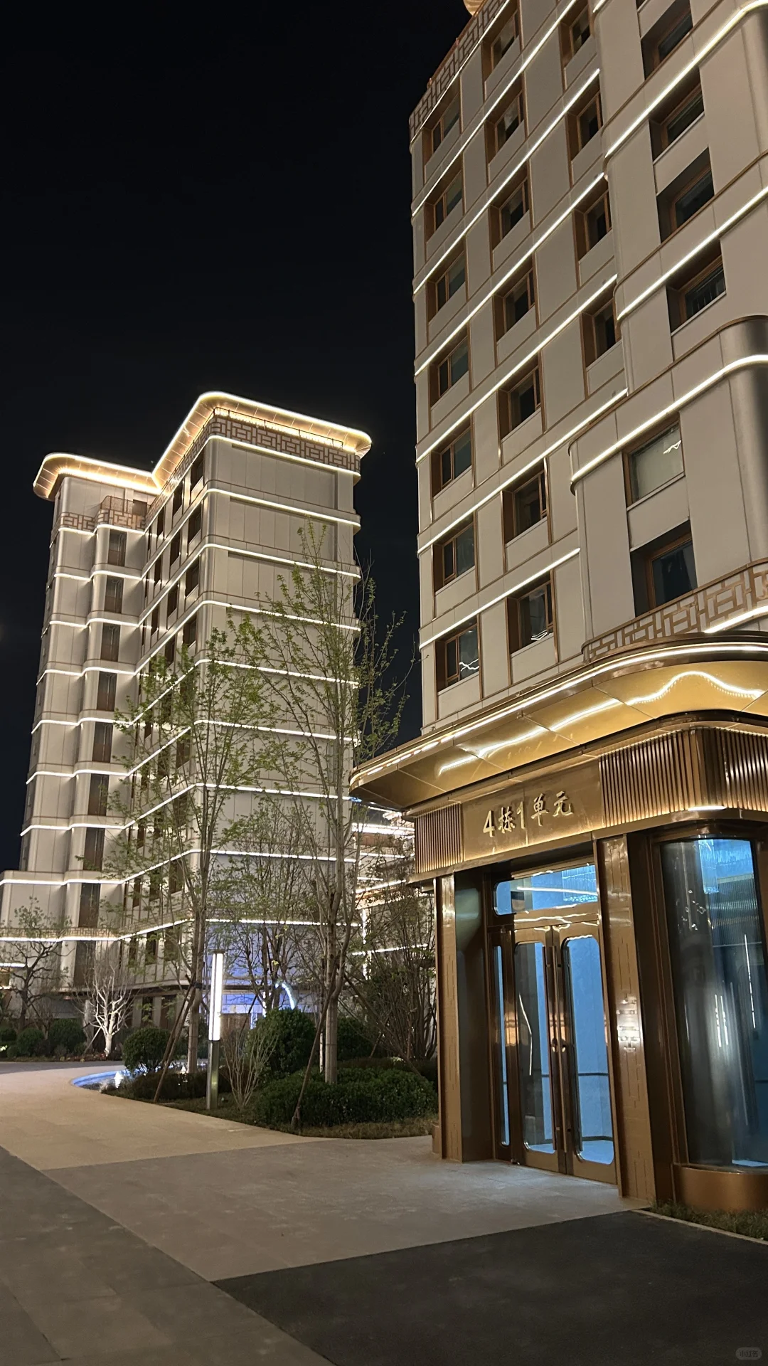 燕郊豪宅夜景，地铁附近，单价1万+，值不值？