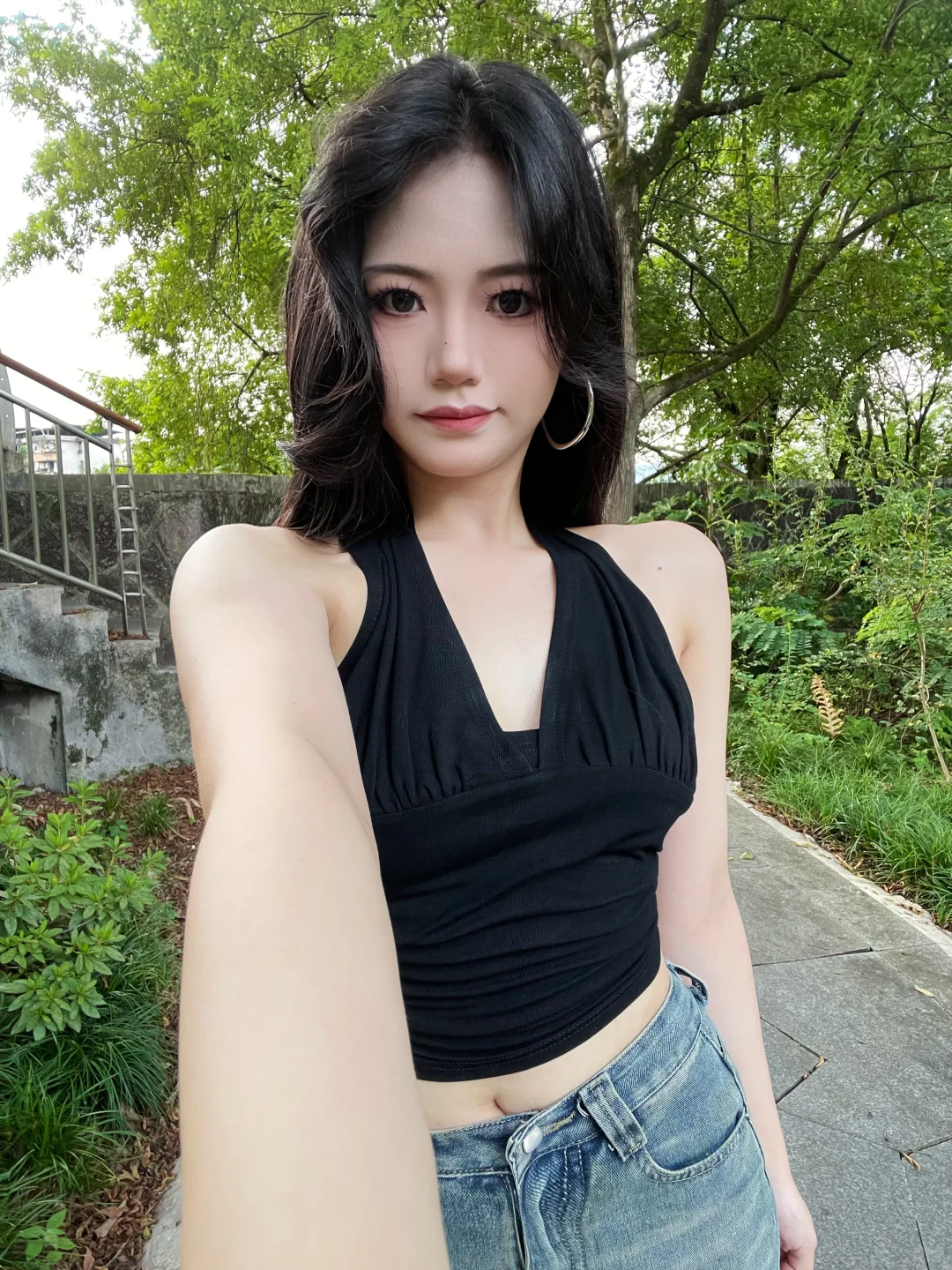愿明媚