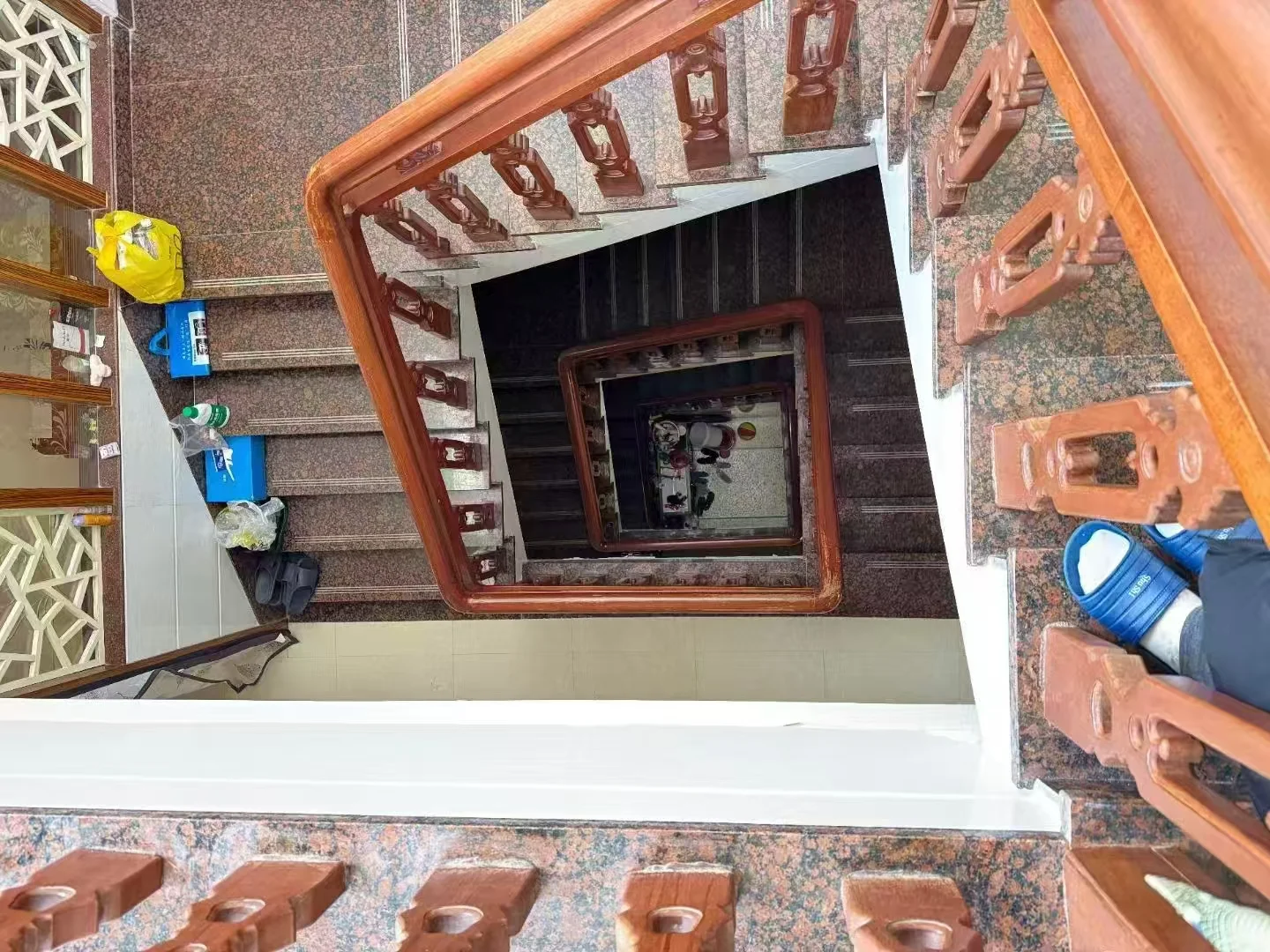 饶平黄冈自建房出售，欢迎咨询，低价出！！！