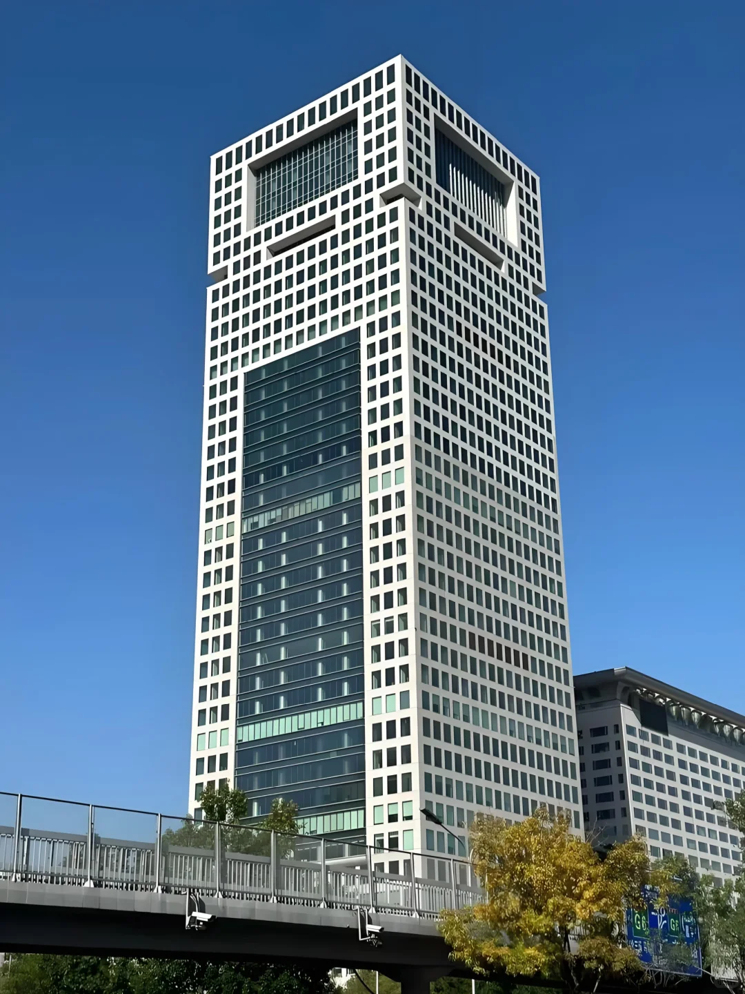 北京惊现1元/天/㎡写字楼！是馅饼还是陷阱？